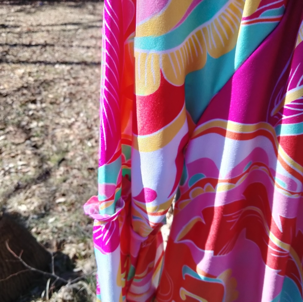 💲CLEARANCE💲Sunny Leigh blouse in size S - Picture 3 of 4